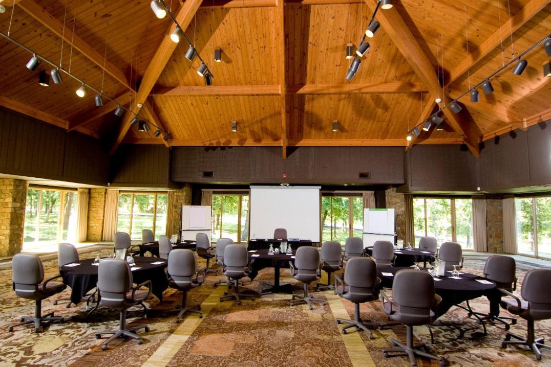 Postoak Lodge And Retreat Tulsa Extérieur photo
