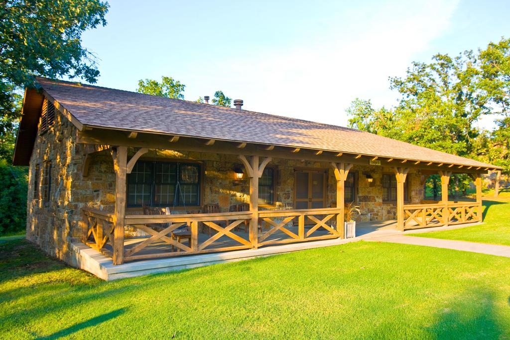 Postoak Lodge And Retreat Tulsa Chambre photo